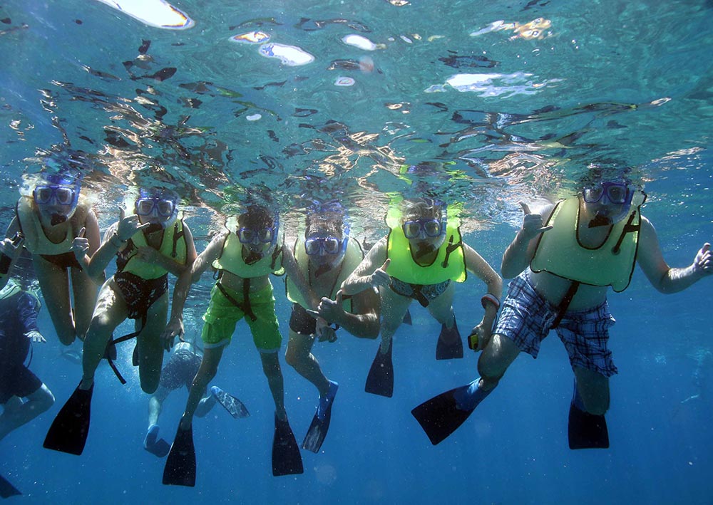 Team Snorkeling